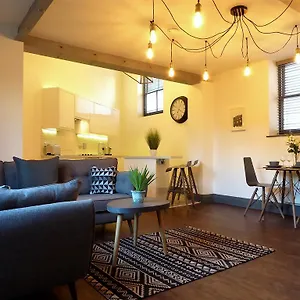 Stables At The Coach House Apartment