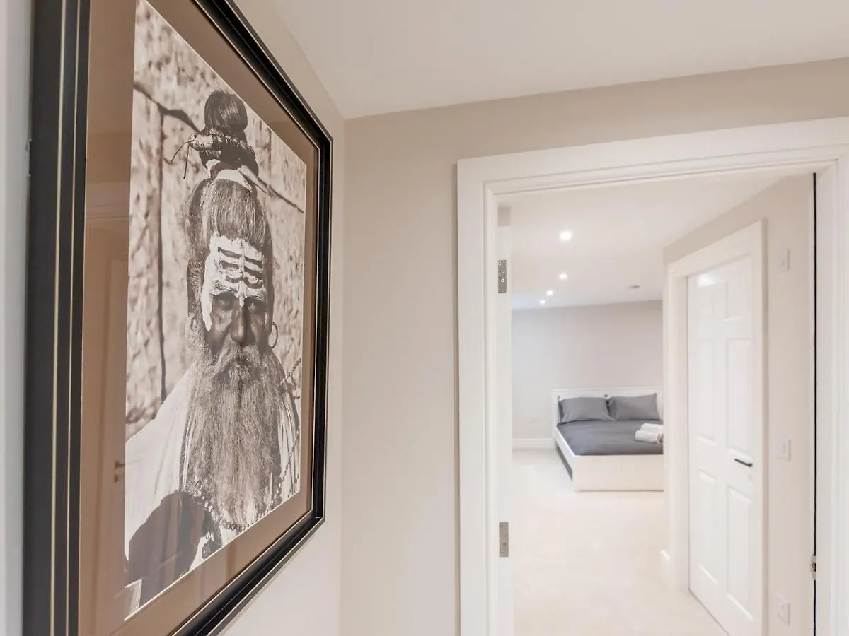 Luxury Pad Leeds Centre With Hot Tub Pass The Keys Apartment 0*, Leeds (West Yorkshire) United Kingdom